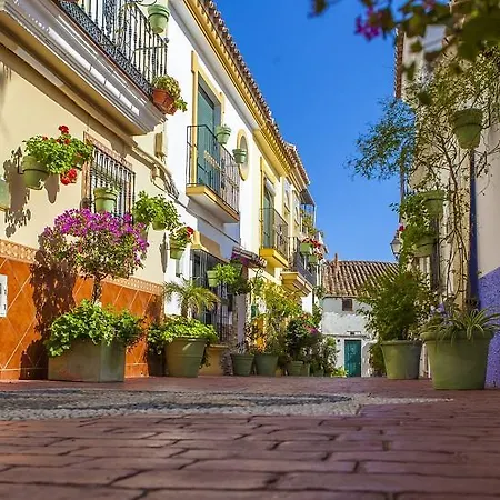 Victoria Center * Estepona